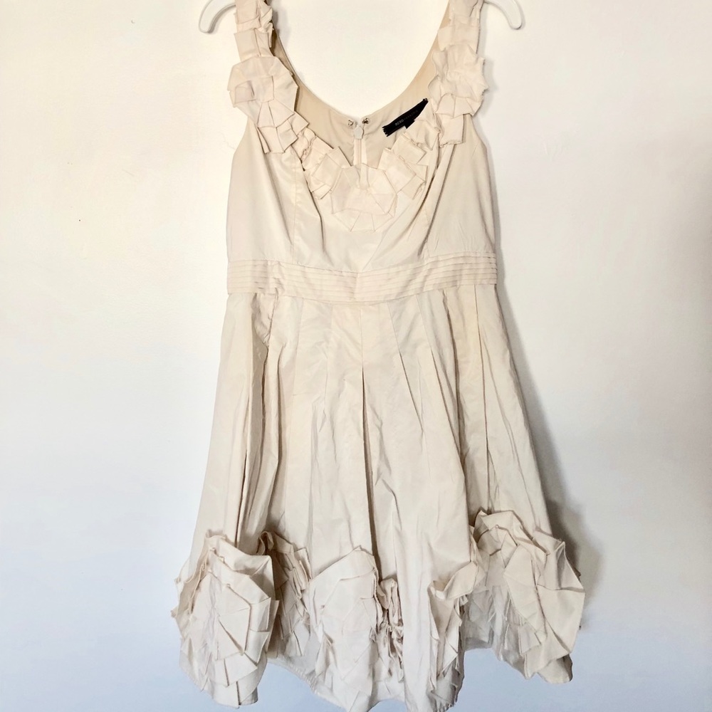 beautiful white/cream floral coctail dress
